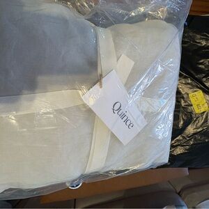 Quince Light Grey Linen Sheet Set